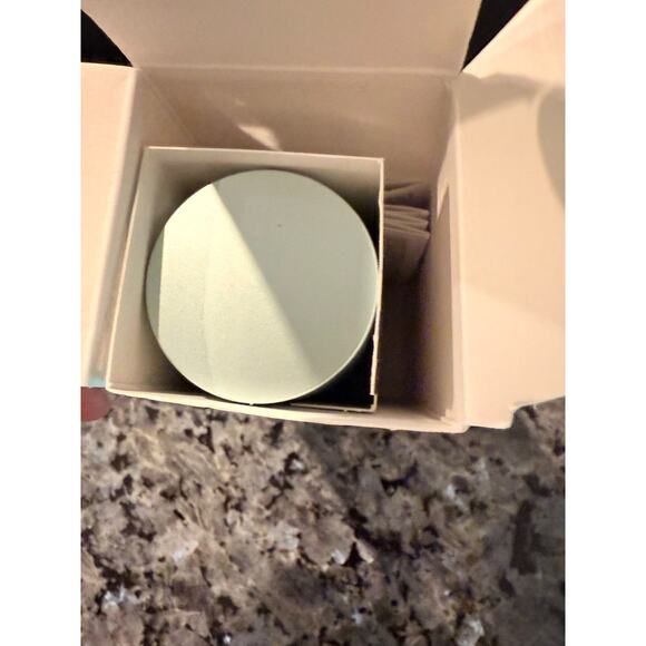 New in box Algenist Genius Ultimate Anti-Aging Vitamin C+ Serum 1 fl oz/ 30 ml - Picture 2 of 8